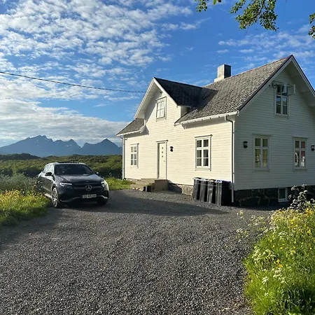 Holiday home Nordlandshus Lofoten